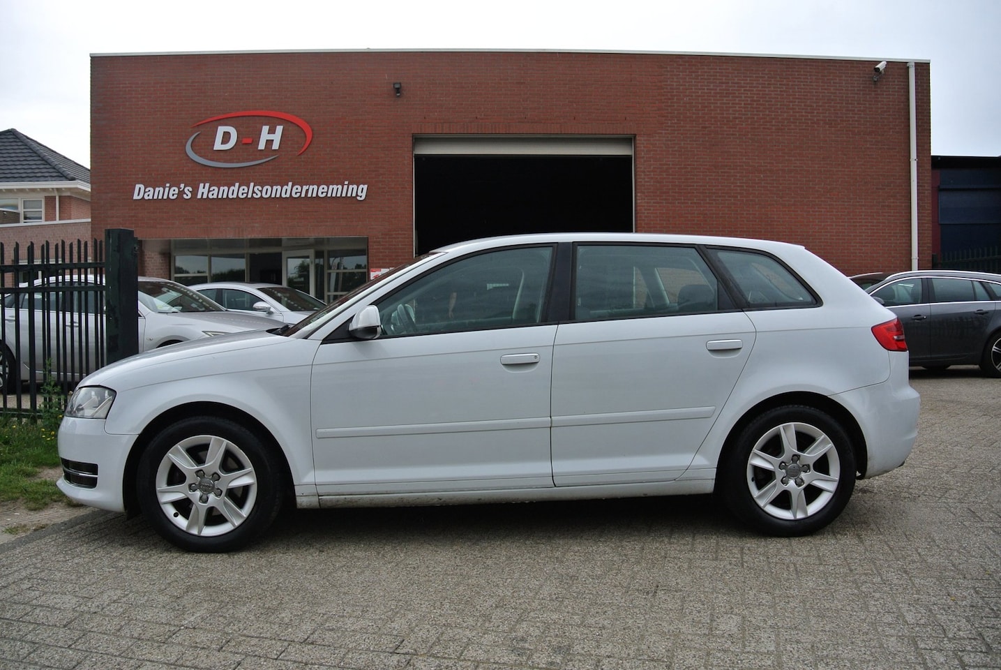 Audi A3 Sportback - 1.4 TFSI Attraction Pro Line airco inruil mogelijk nap - AutoWereld.nl