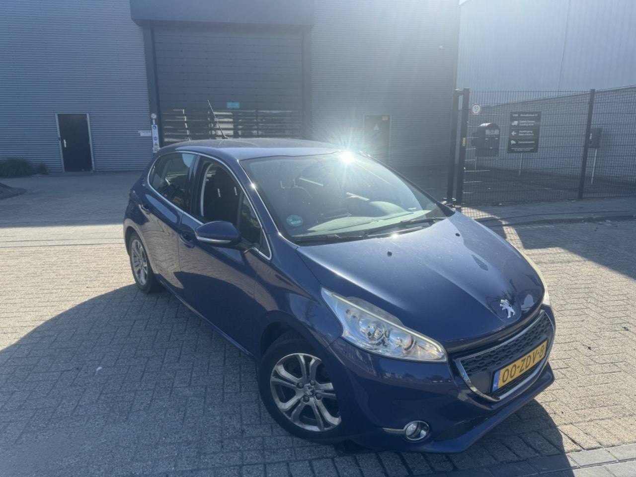Peugeot 208 - 1.2 Allure Clima Sensor Navi Cruise - AutoWereld.nl