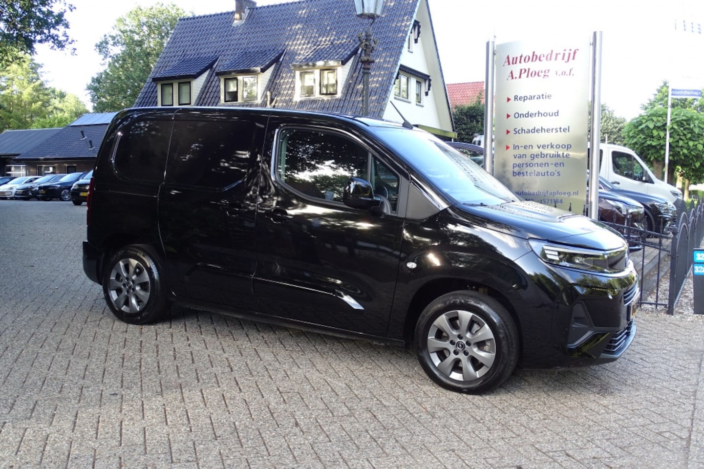 Opel Combo - 1.5 BlueHDi 130 Digitaal klok Navi app carplay 1e eig - AutoWereld.nl