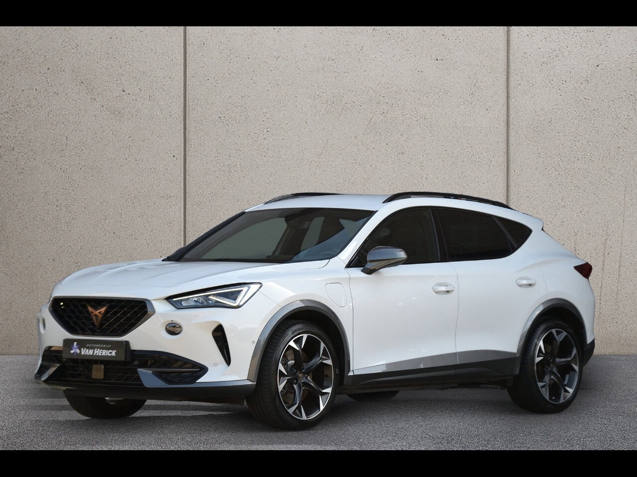 CUPRA Formentor - 1.4 e-Hybrid VZ Performance 245PK | Navigatie | Achteruitrijcamera | ACC | Sportstoelen - AutoWereld.nl