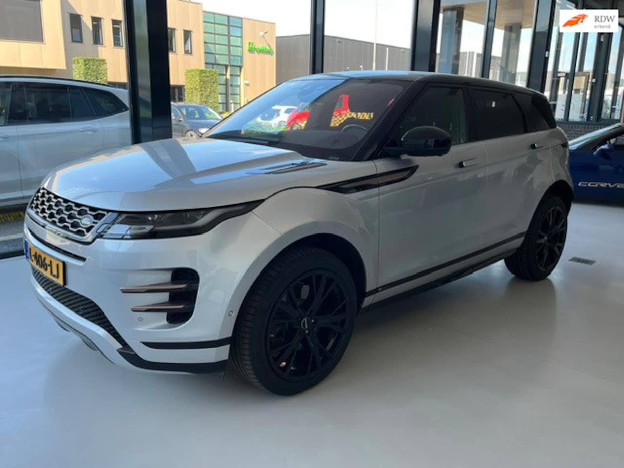 Land Rover Range Rover Evoque - 2.0 P250 AWD R-Dynamic SE 2.0 P250 AWD R-Dynamic SE - AutoWereld.nl