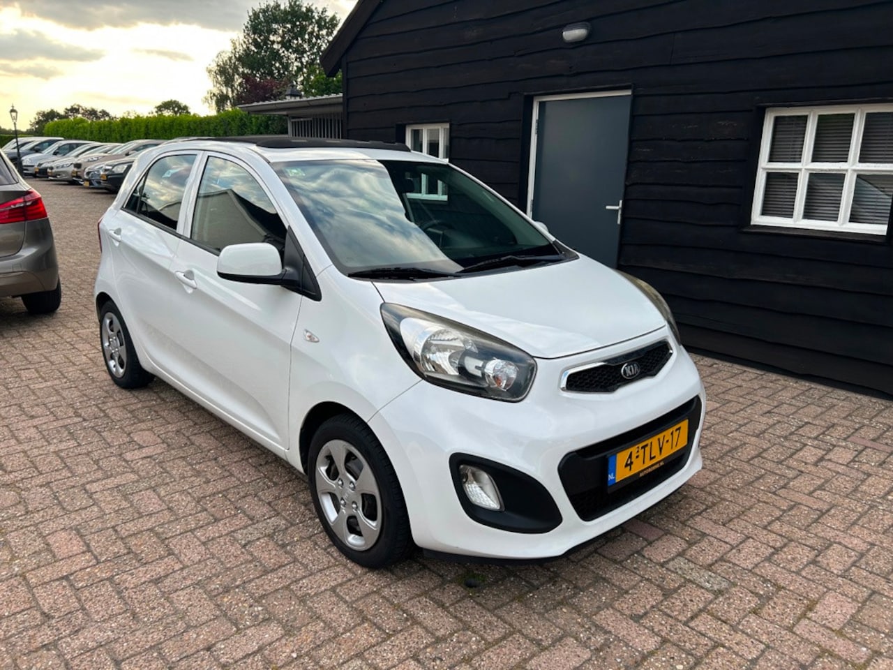 Kia Picanto - 1.2 CVVT ISG Comfort Pack 1.2 CVVT ISG Comfort Pack - AutoWereld.nl