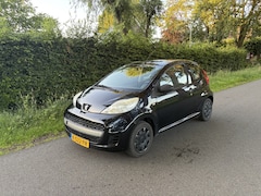 Peugeot 107 - 1.0-12V XR