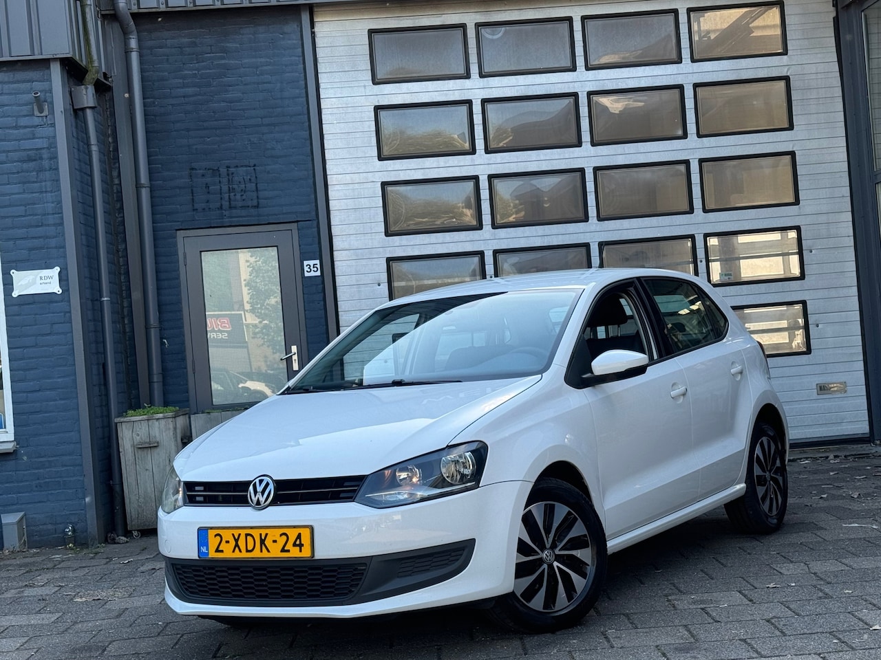 Volkswagen Polo - 1.2 TSI BlueMotion Edition | Airco | Cruise | Scherm - AutoWereld.nl