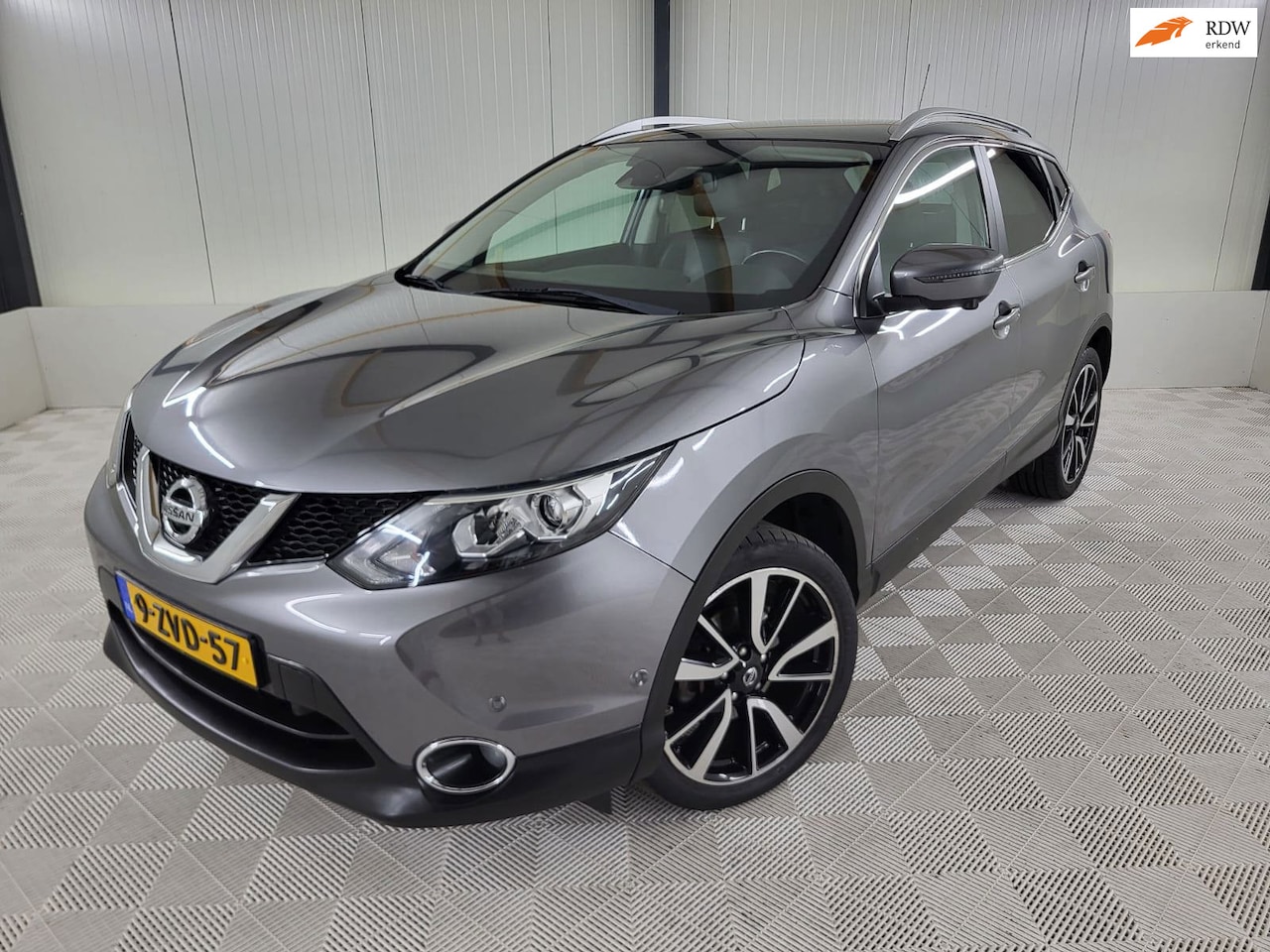 Nissan Qashqai - 1.2 Tekna 1.2 Tekna, Trekhaak, Leder, Camera, Panodak, Navi - AutoWereld.nl