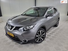 Nissan Qashqai - 1.2 Tekna, Trekhaak, Leder, Camera, Panodak, Navi