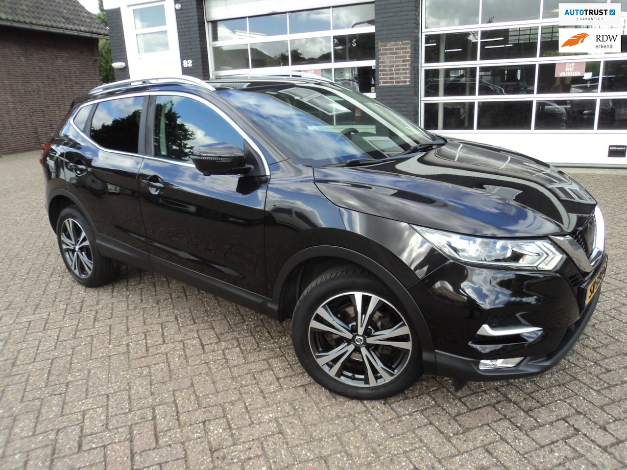 Nissan Qashqai - 1.2 N-Connecta Camera Cruise Pano - AutoWereld.nl