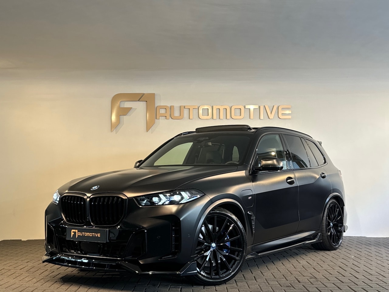 BMW X5 - XDrive50e M Sport Pano|M Seat|Frozen|HuD|Trekhaak|VOL - AutoWereld.nl