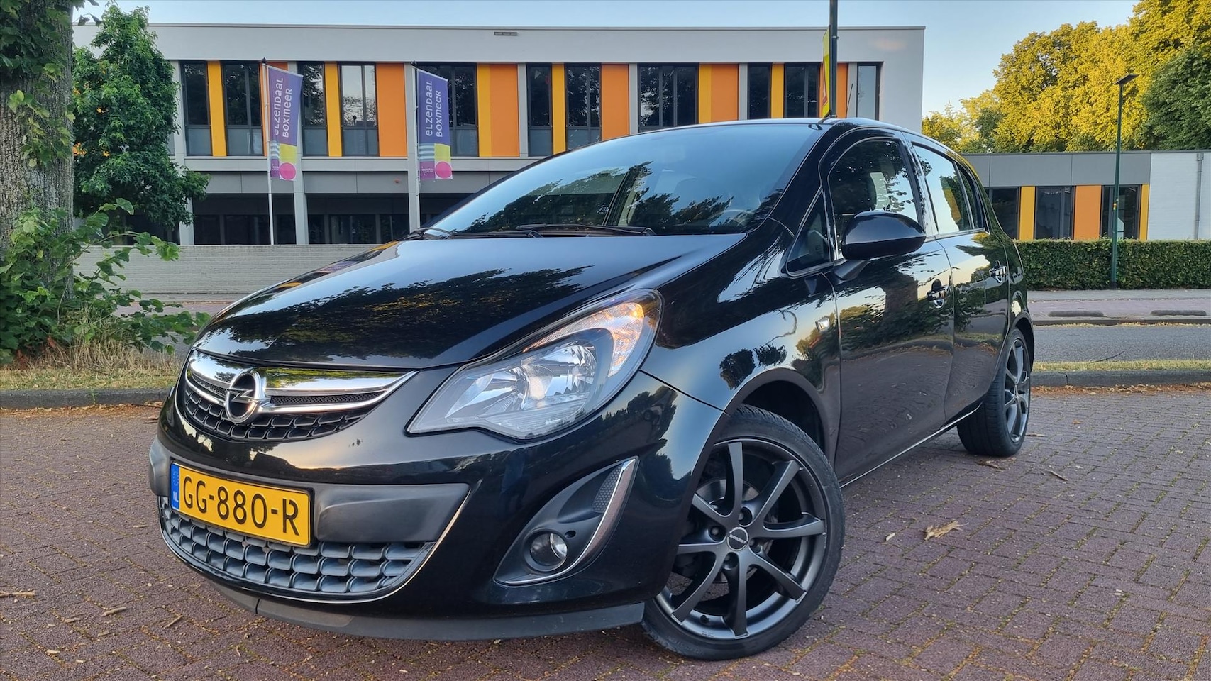 Opel Corsa - 1.2i 5dts Anniversary Edition Airco/ Cruise - AutoWereld.nl