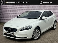 Volvo V40 - 1.6 T2 Kinetic Xenon | Stoelverwarming | Business Pack Connect | Parkeer camera | DEALER O