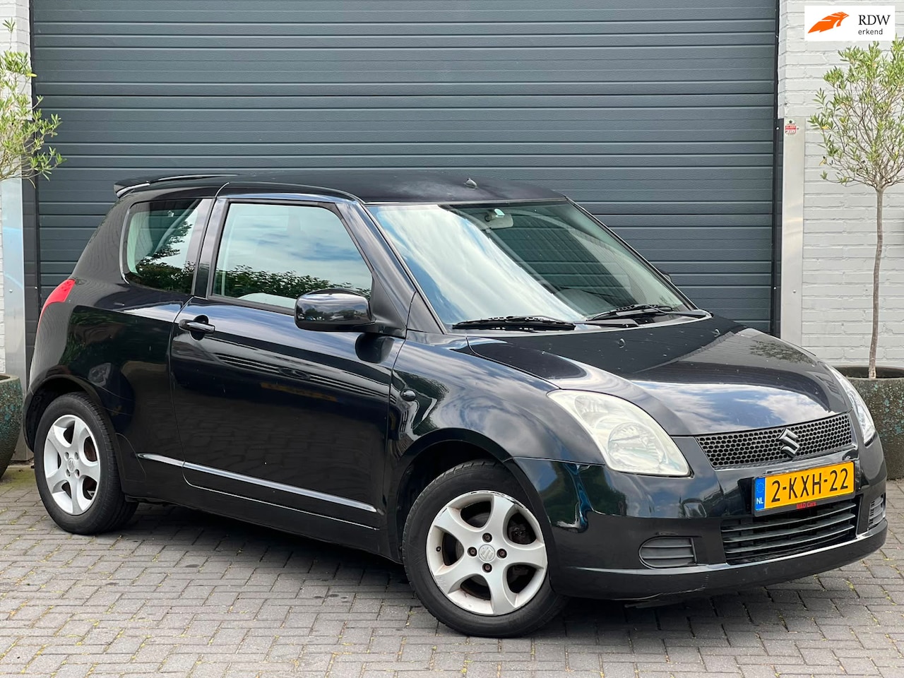 Suzuki Swift - 1.3 | Airco | Zwart | 3-Drs | 2005 | 999,- | - AutoWereld.nl