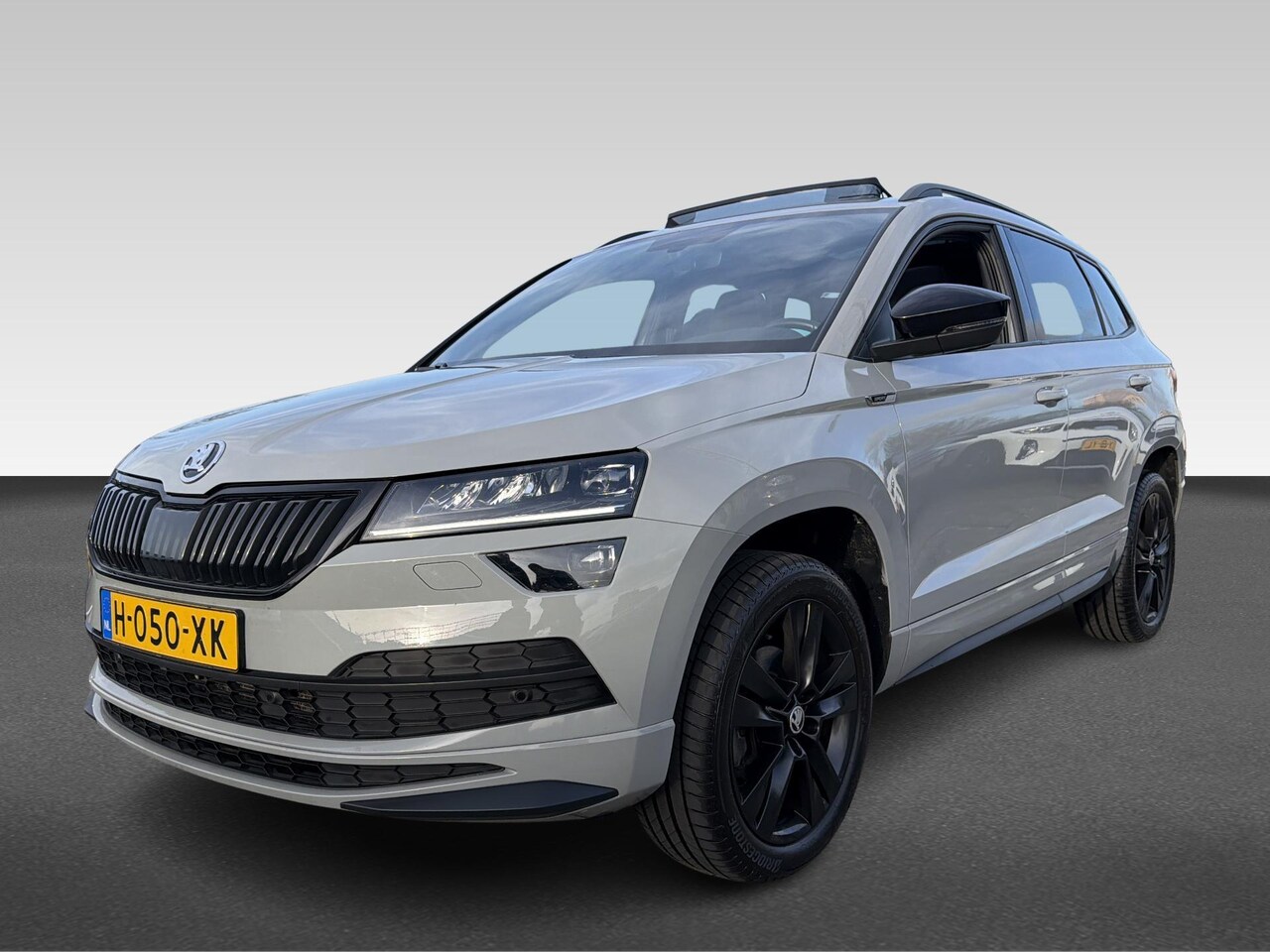 Skoda Karoq - 1.5 TSI ACT Sportline Business 1.5 TSI ACT Sportline Business - AutoWereld.nl