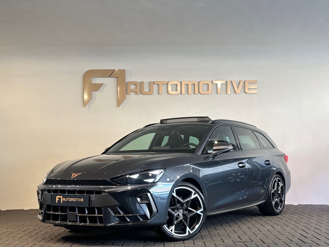 CUPRA Leon Sportstourer - 1.5 TSI e-Hybrid Business Pano|Memory - AutoWereld.nl
