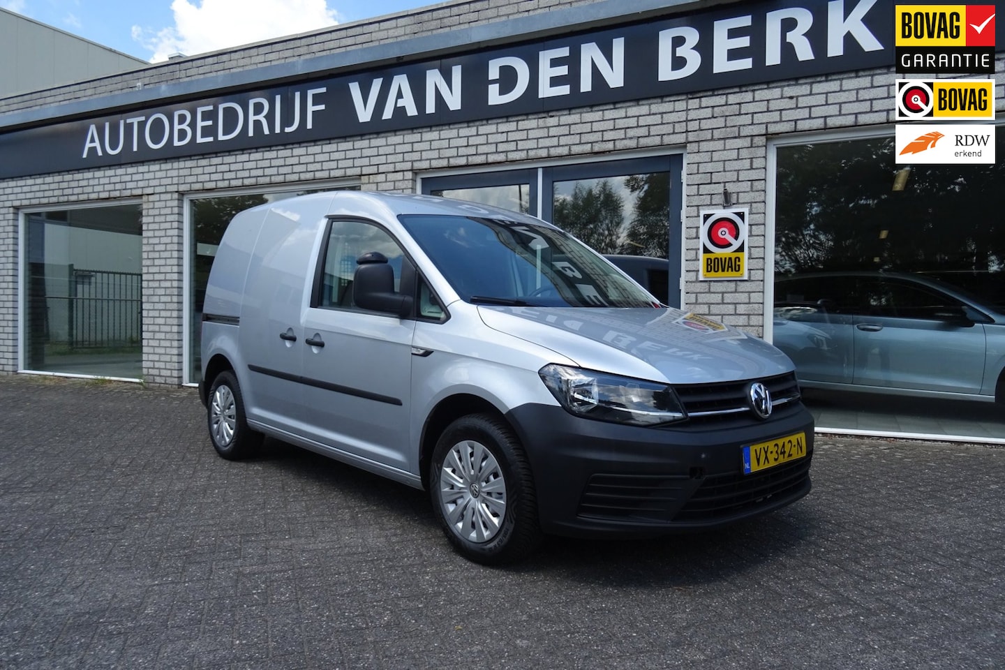 Volkswagen Caddy - 1.6 TDI L1H1 Trendline 1.6 TDI L1H1 Trendline - AutoWereld.nl
