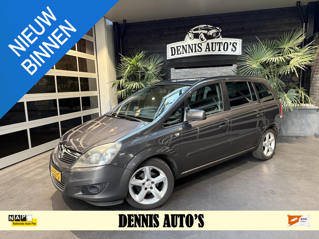 Opel Zafira - 1.8 Cosmo 7 personen - AutoWereld.nl