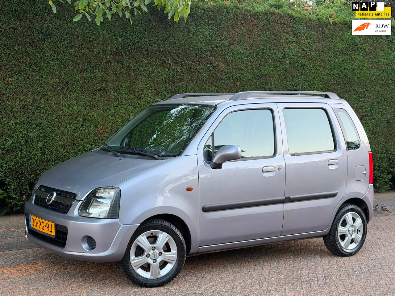 Opel Agila - 1.2-16V Comfort RIJDNIEUW/AIRCO/1E EIGE/APK 8-27 - AutoWereld.nl