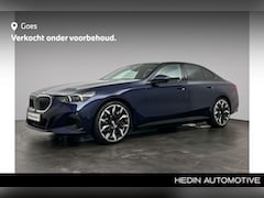 BMW 5-serie - 530e M Sport Pro | Comfort Pack | Innovation Pack | Travel Pack | Panoramadak | Trekhaak