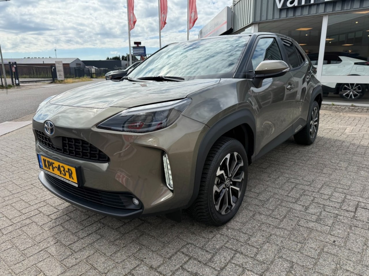 Toyota Yaris Cross - 1.5 Hydrid Team D Rijklaar met Garantie - AutoWereld.nl