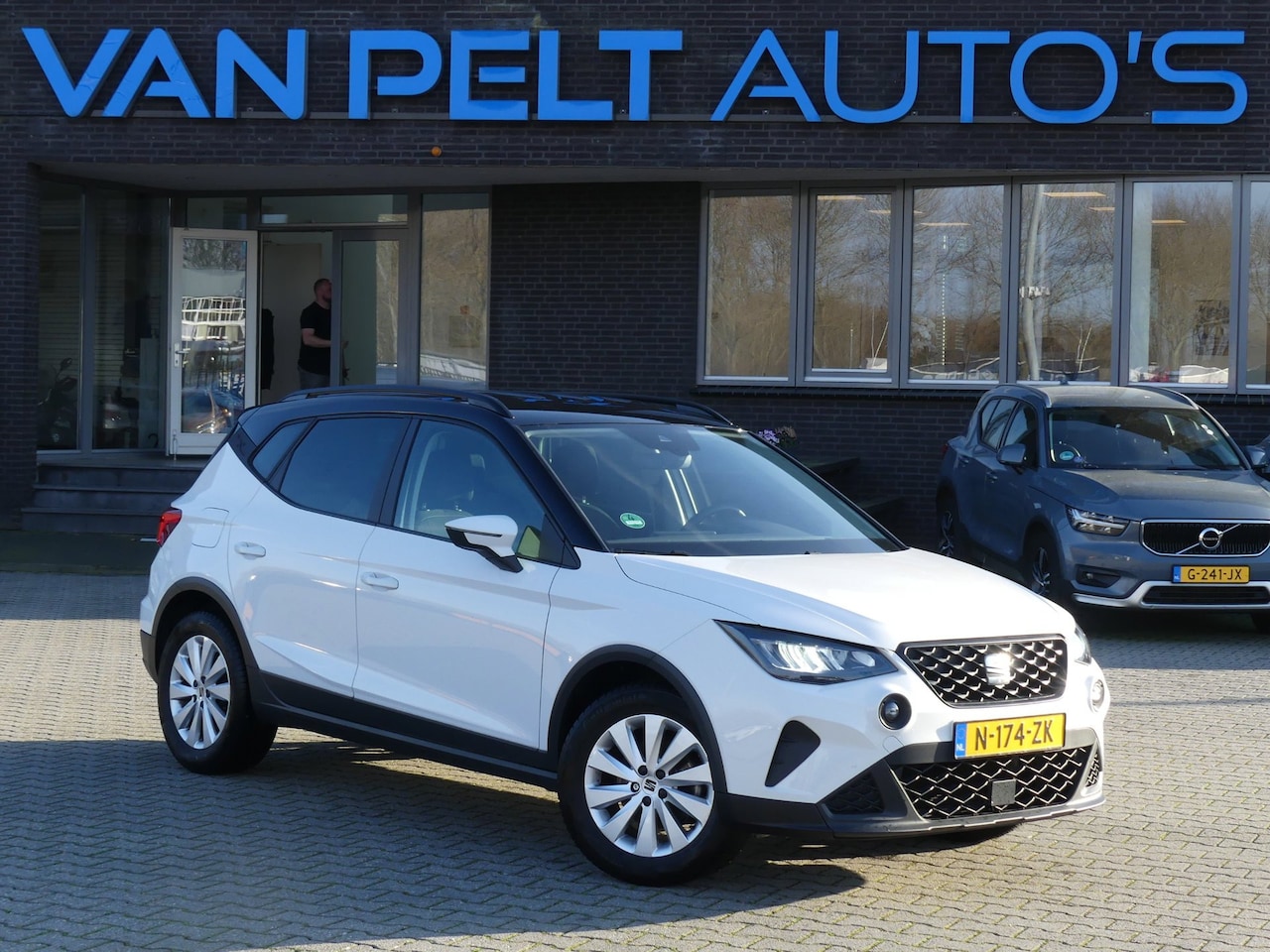 SEAT Arona - 1.0 TSI Style Business Intense / Virtual / Stoelverwarming - AutoWereld.nl