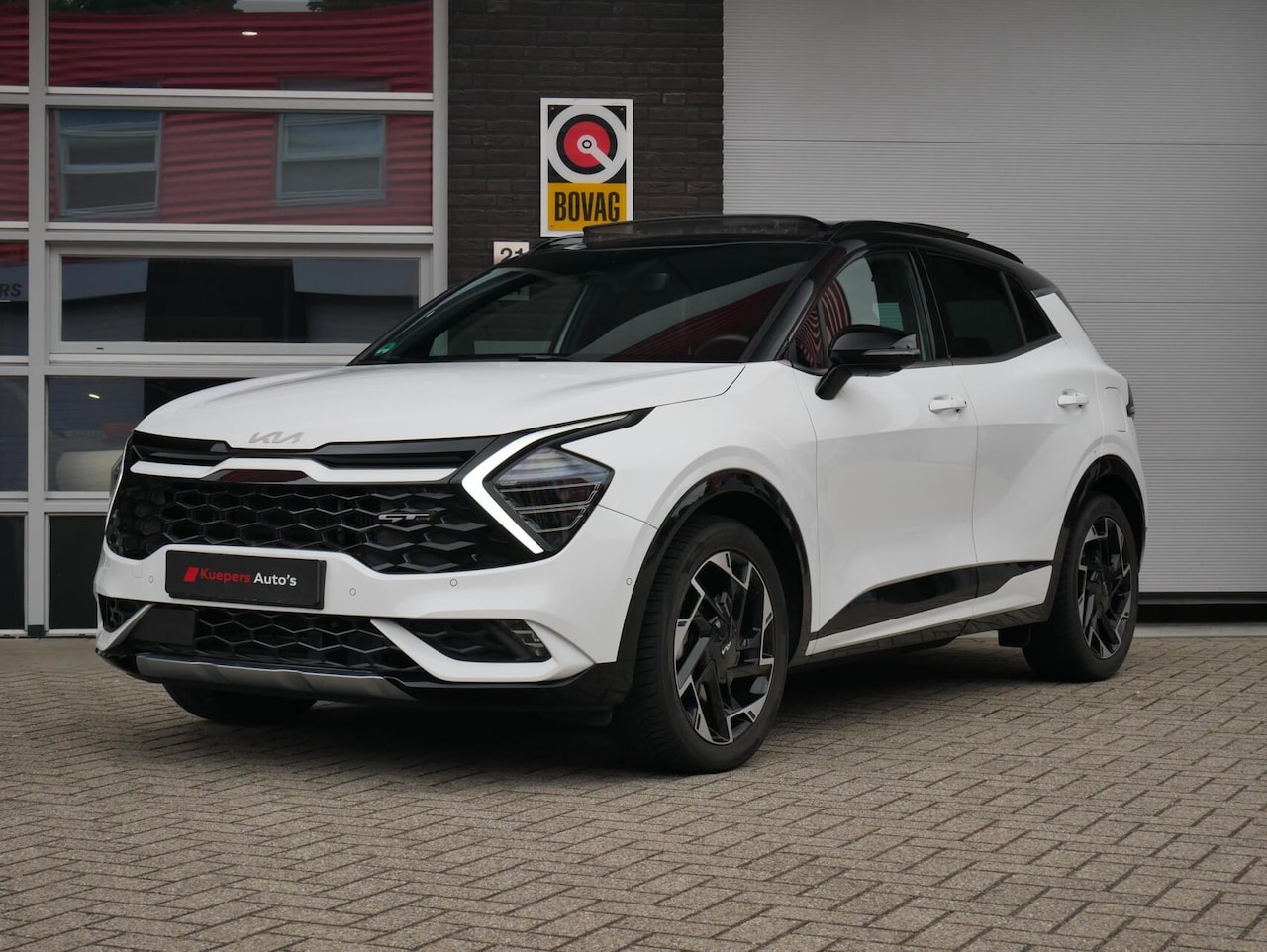 Kia Sportage - 1.6 T-GDi Plug-in Hybrid AWD GT-PlusLine Pano| Trekhaak| 360 Camera - AutoWereld.nl
