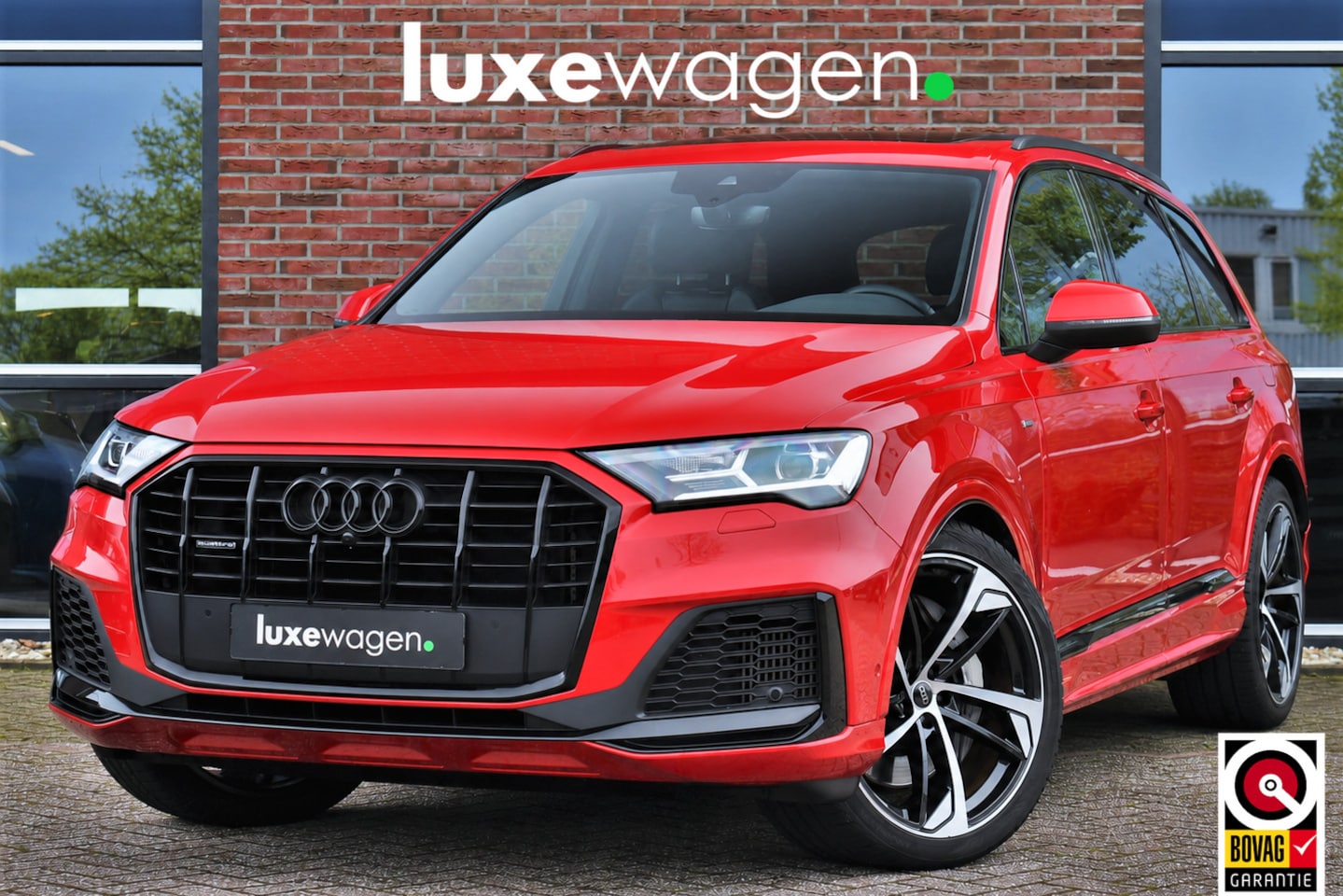 Audi Q7 - 55 TFSI e quattro S-Line Pano 22inch Contourzetels Luchtv - AutoWereld.nl