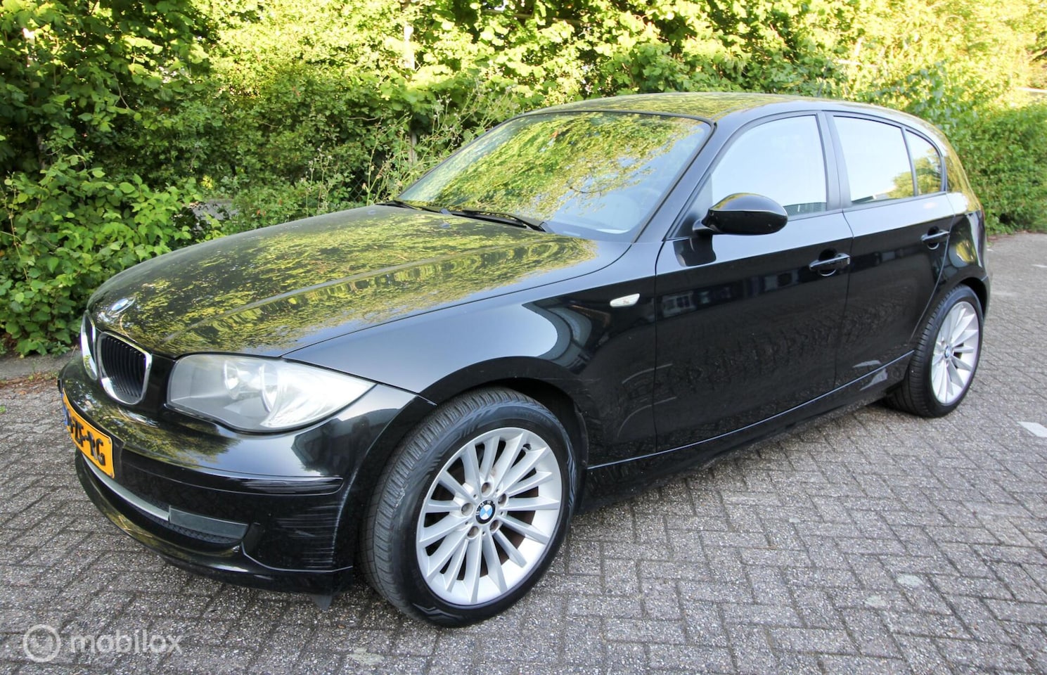 BMW 1-serie - 116i Business Line 5-deurs E87 2009 Voll.Historie - AutoWereld.nl