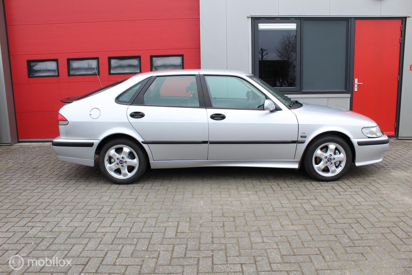 Saab 9-3 - 2.0t S Business Edition 5 Drs. Hatchback .