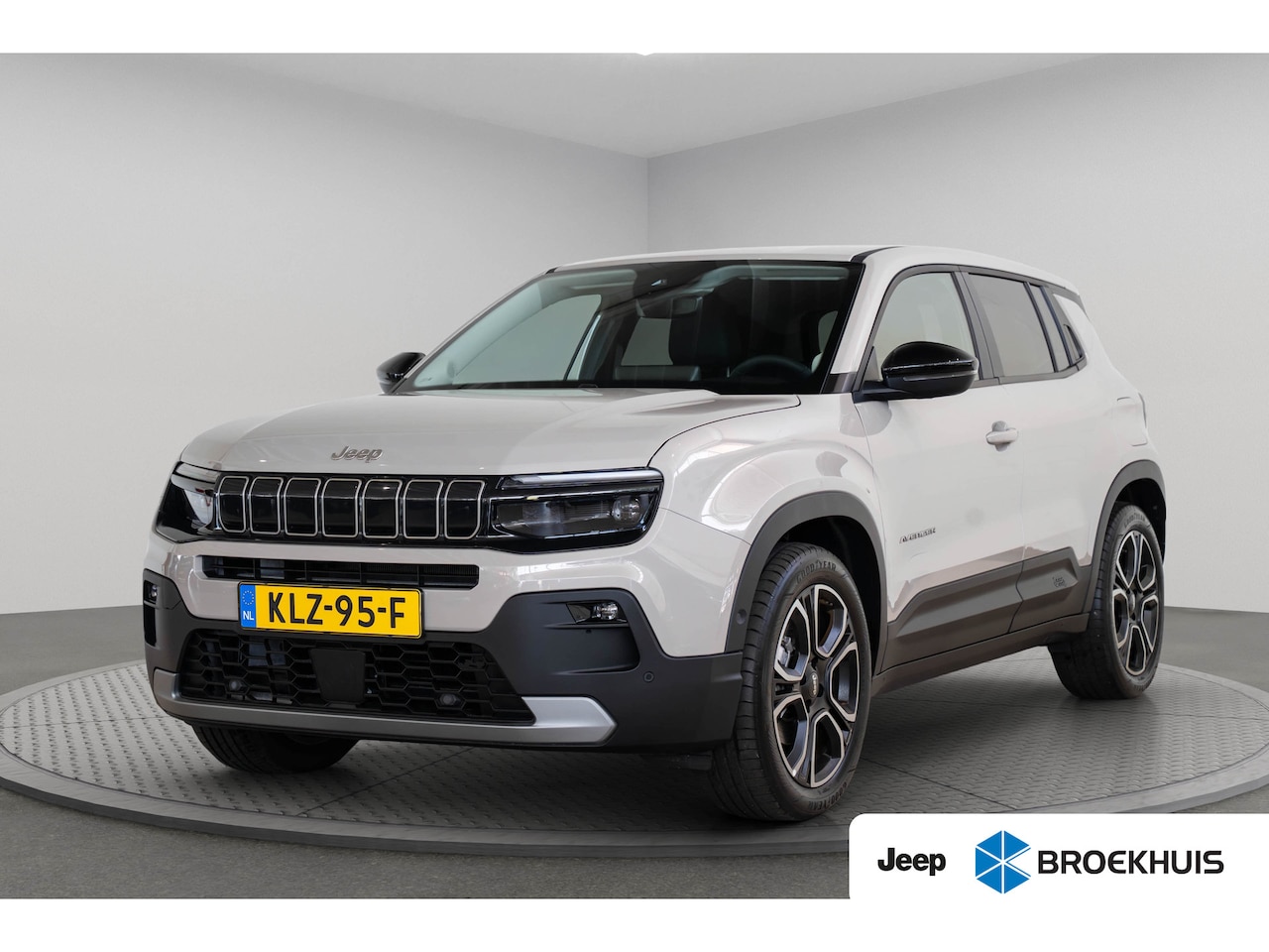 Jeep Avenger - Summit 54 kWh | Warmtepomp | Camera | Apple Carplay & Android Auto | Climate Controle | Pa - AutoWereld.nl