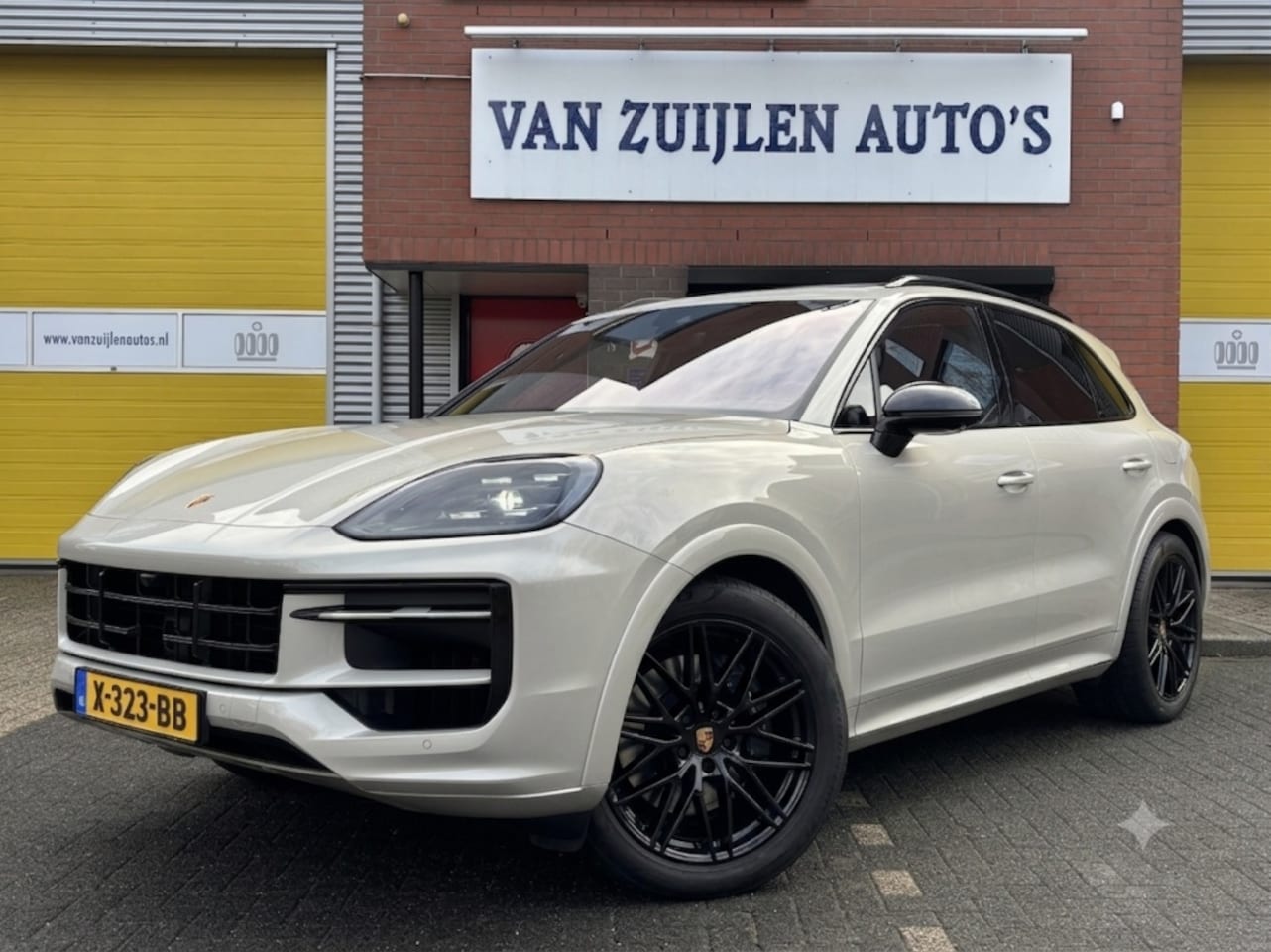 Porsche Cayenne - 3.0 E-Hybrid Burmester Sport Design 18W Massage Trekhaak NW 164k - AutoWereld.nl