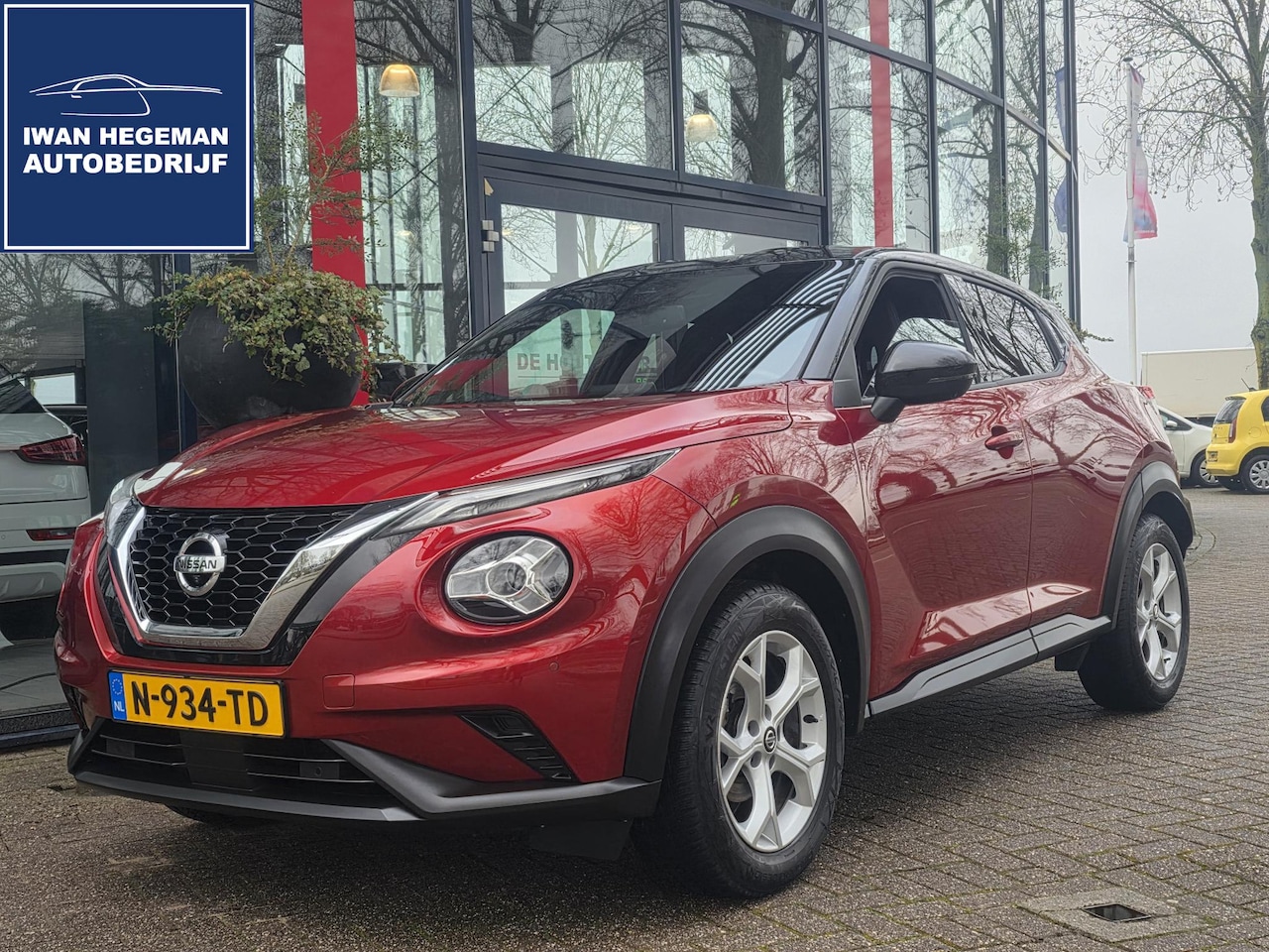 Nissan Juke - 1.0 DIG-T Tekna AUTOMAAT | Trekhaak | Navigatie via Apple Carplay | Cruise Control | Clima - AutoWereld.nl