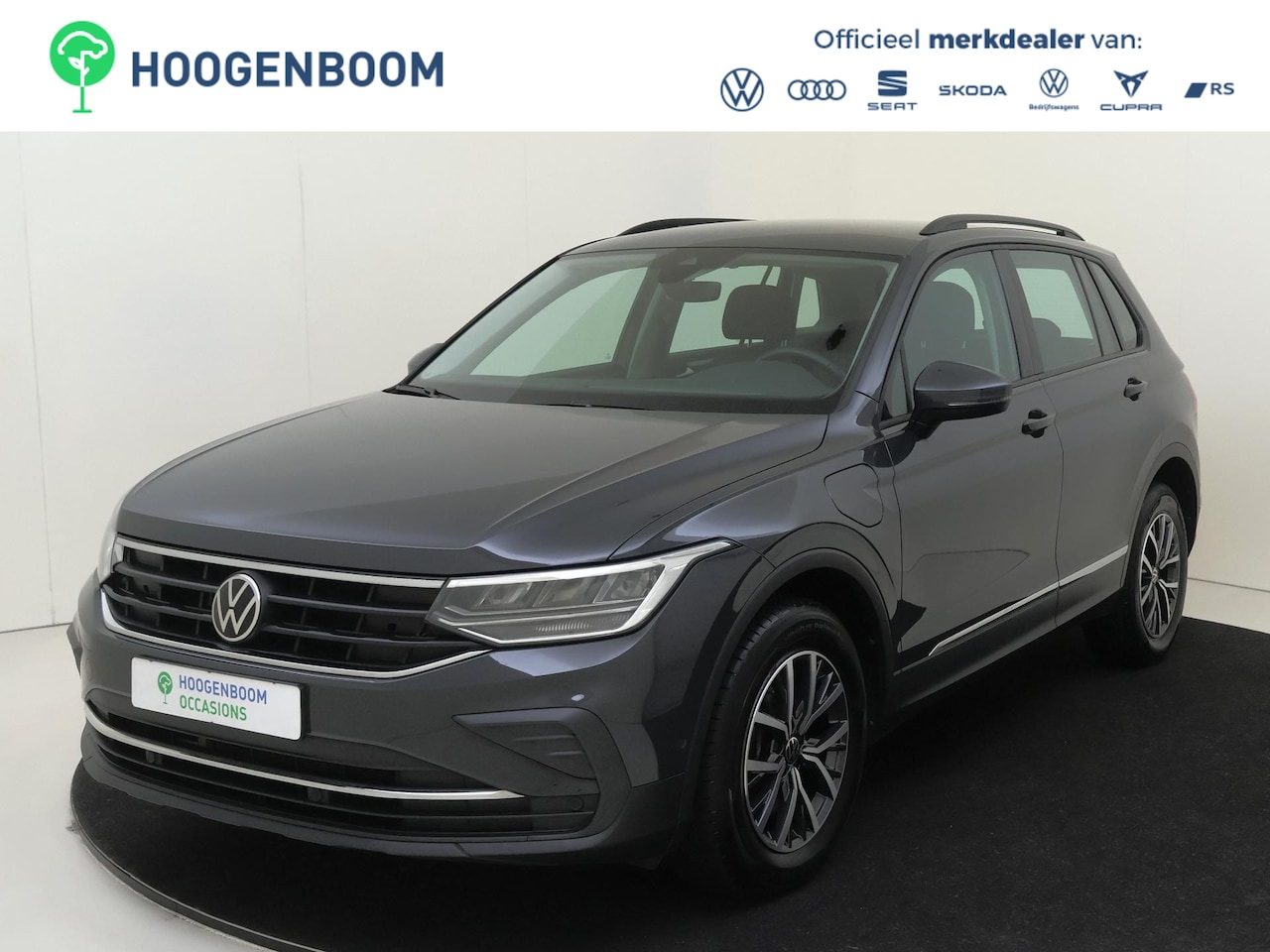 Volkswagen Tiguan - 1.4 TSI eHybrid Life | SoH 94% | Trekhaak | Stoel- en stuurwielverwarming | Parkeerassiste - AutoWereld.nl
