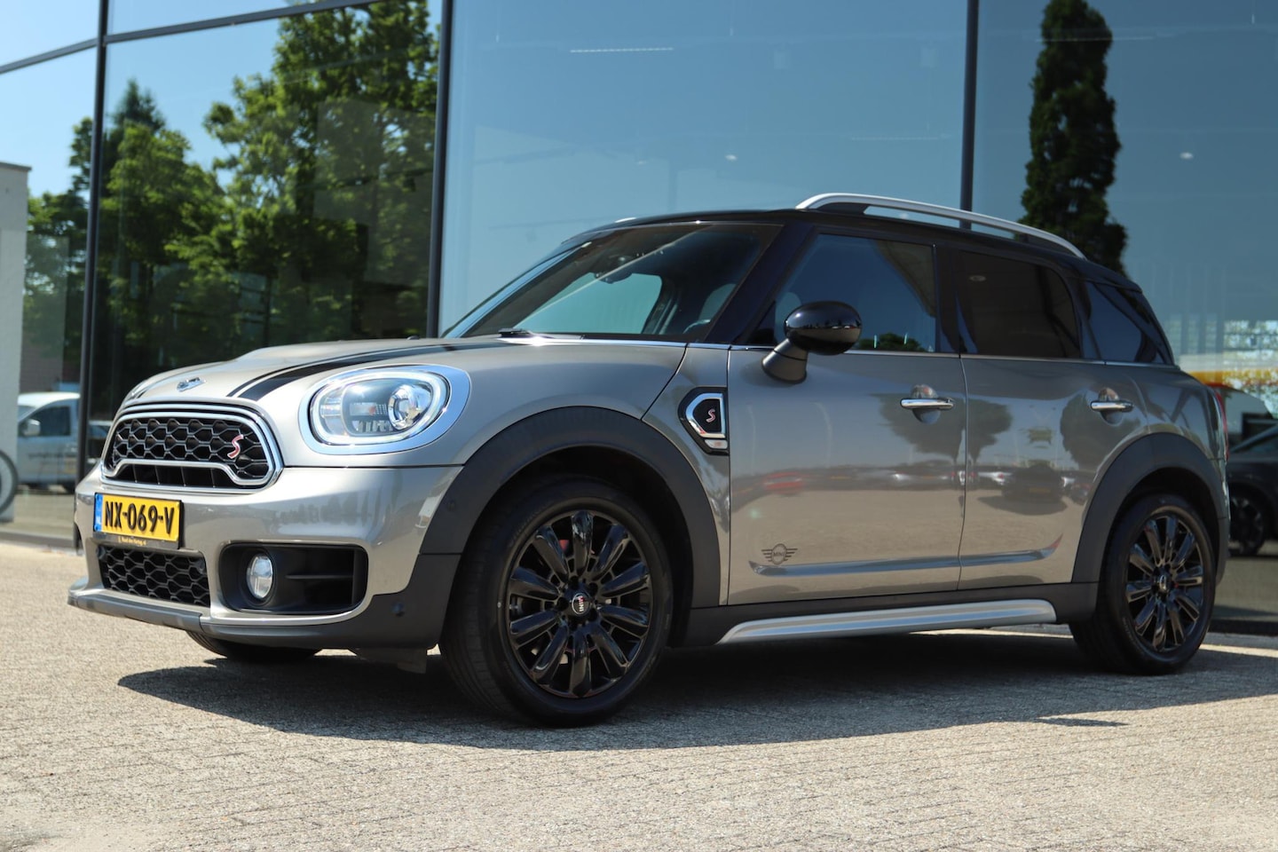 MINI Countryman - 2.0 COOPER S CHILI JCW 192PK AUT. | CAMERA | HARMAN/KARDON | KEY-LESS | LED | TREKHAAK AFN - AutoWereld.nl