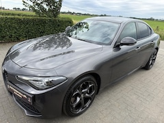 Alfa Romeo Giulia - 2.0 T Veloce AWD Pack performance - Panorama dak - Harman Kardon