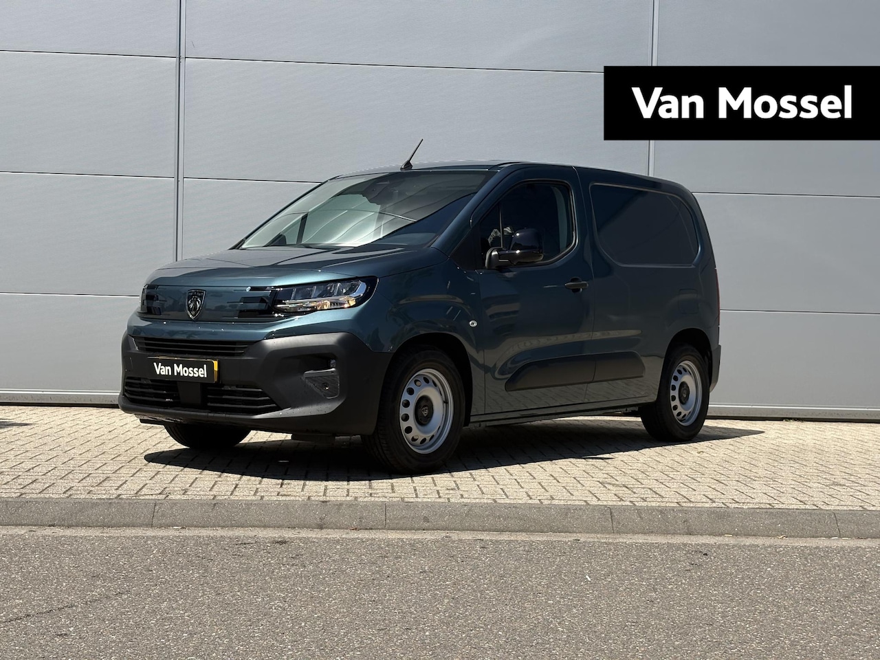 Peugeot e-Partner - 136 L1 Pro Skill 50 kWh | Camera | Houten vloer + zijwanden | Stoelverwarming | on board l - AutoWereld.nl