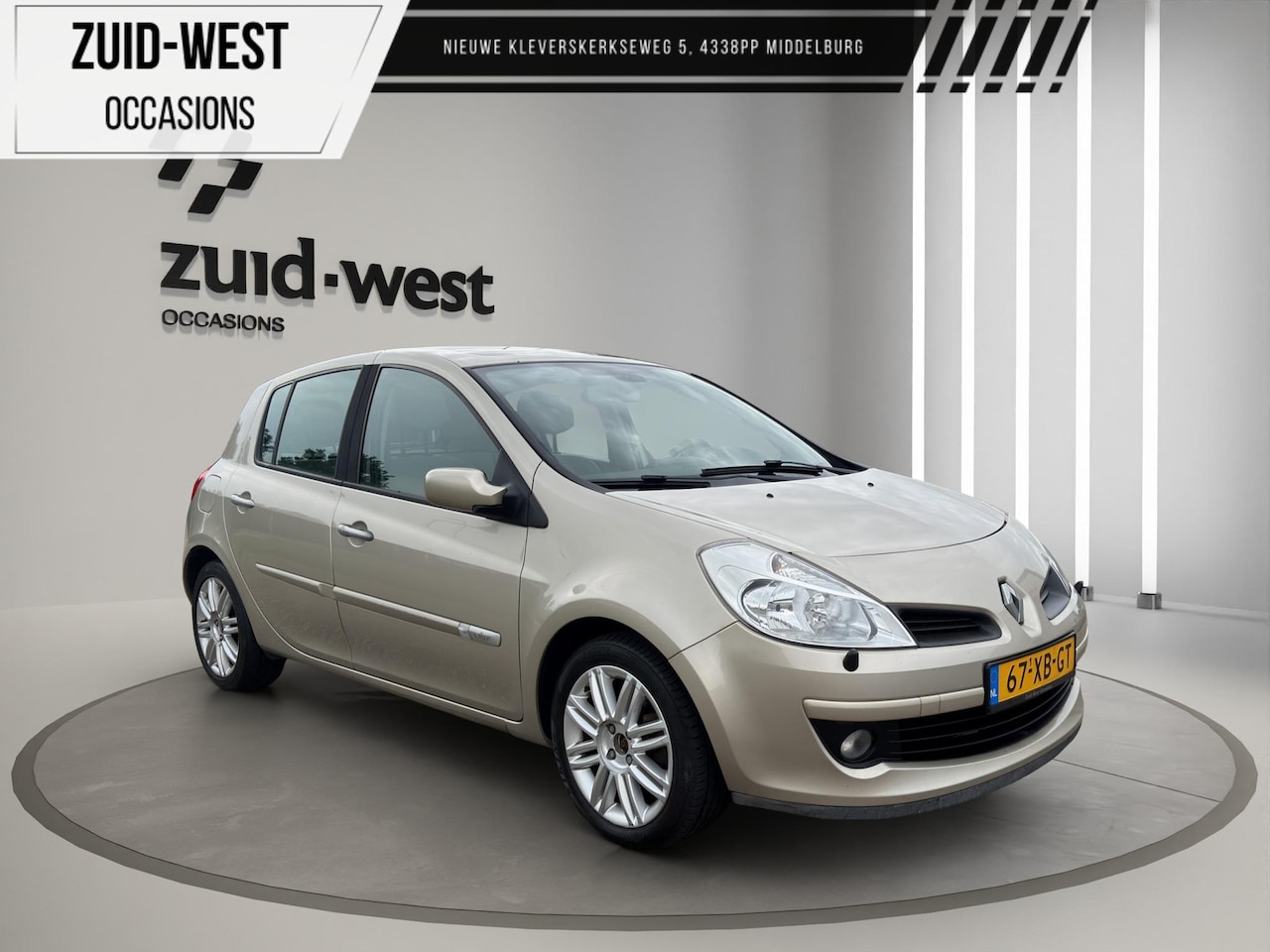 Renault Clio - 1.6-16V Initiale Automaat Leder Pano Clima - AutoWereld.nl