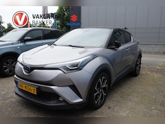 Toyota C-HR - 1.8 Hybrid Bi-Tone Plus | Trekhaak | Stoel-/stuurverwarming | Parkeersensoren |