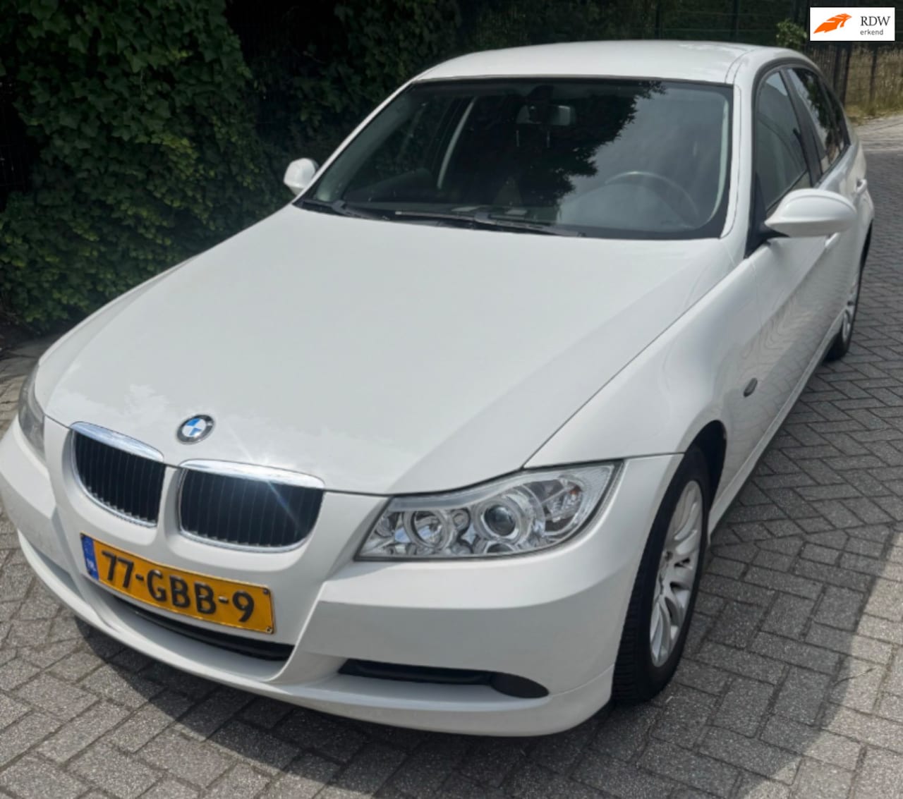 BMW 3-serie - 318i 318i - AutoWereld.nl