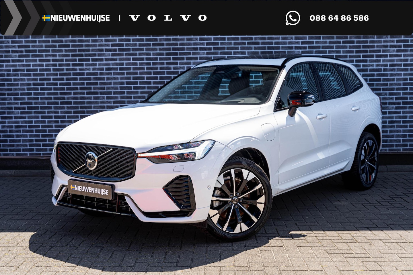 Volvo XC60 - 2.0 T6 Plug-in Hybrid AWD Ultra Dark PHEV | Trekhaak | Luchtvering | Harman Kardon Audio | - AutoWereld.nl