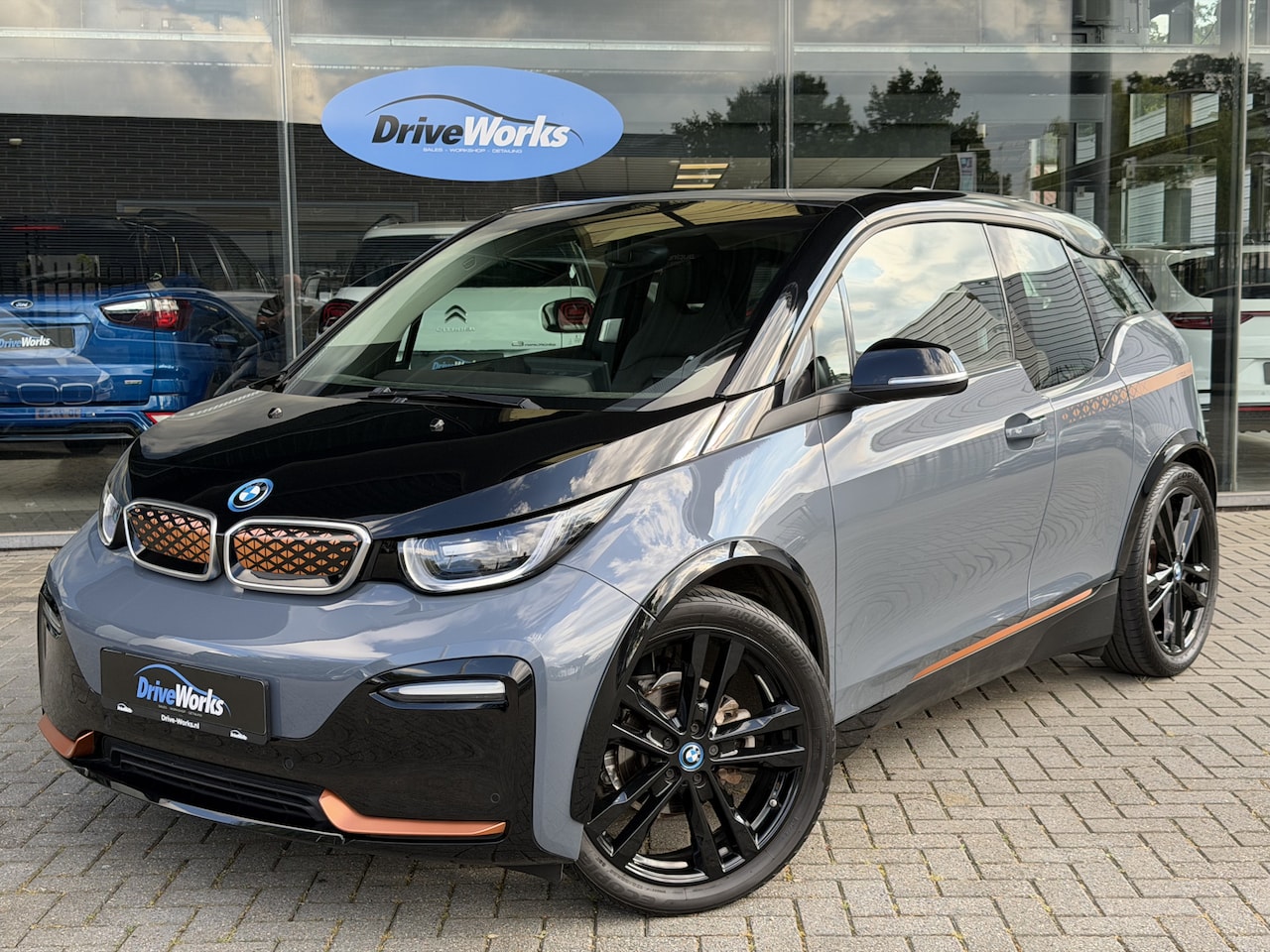 BMW i3 - S Unique Forever Edition 120Ah 42 kWh | 20" | LEER |Key-less | LED | SOH 99% Interesse, Pr - AutoWereld.nl