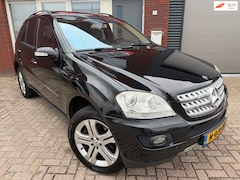 Mercedes-Benz M-klasse - 500 / Pano / Leder / Navi / PDC / Clima / Cruise / LM / AMG
