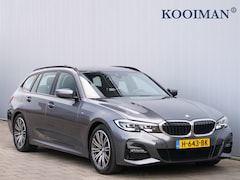 BMW 3-serie Touring - 320i Executive Edition 184 Pk Automaat M-pakket / Navi / Apple Carplay / Trekhaak