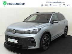 Volkswagen Tiguan - 1.5 eHybrid R-Line Edition | SoH 100% | Panoramadak | Trekhaak | Black Style | 360 camera