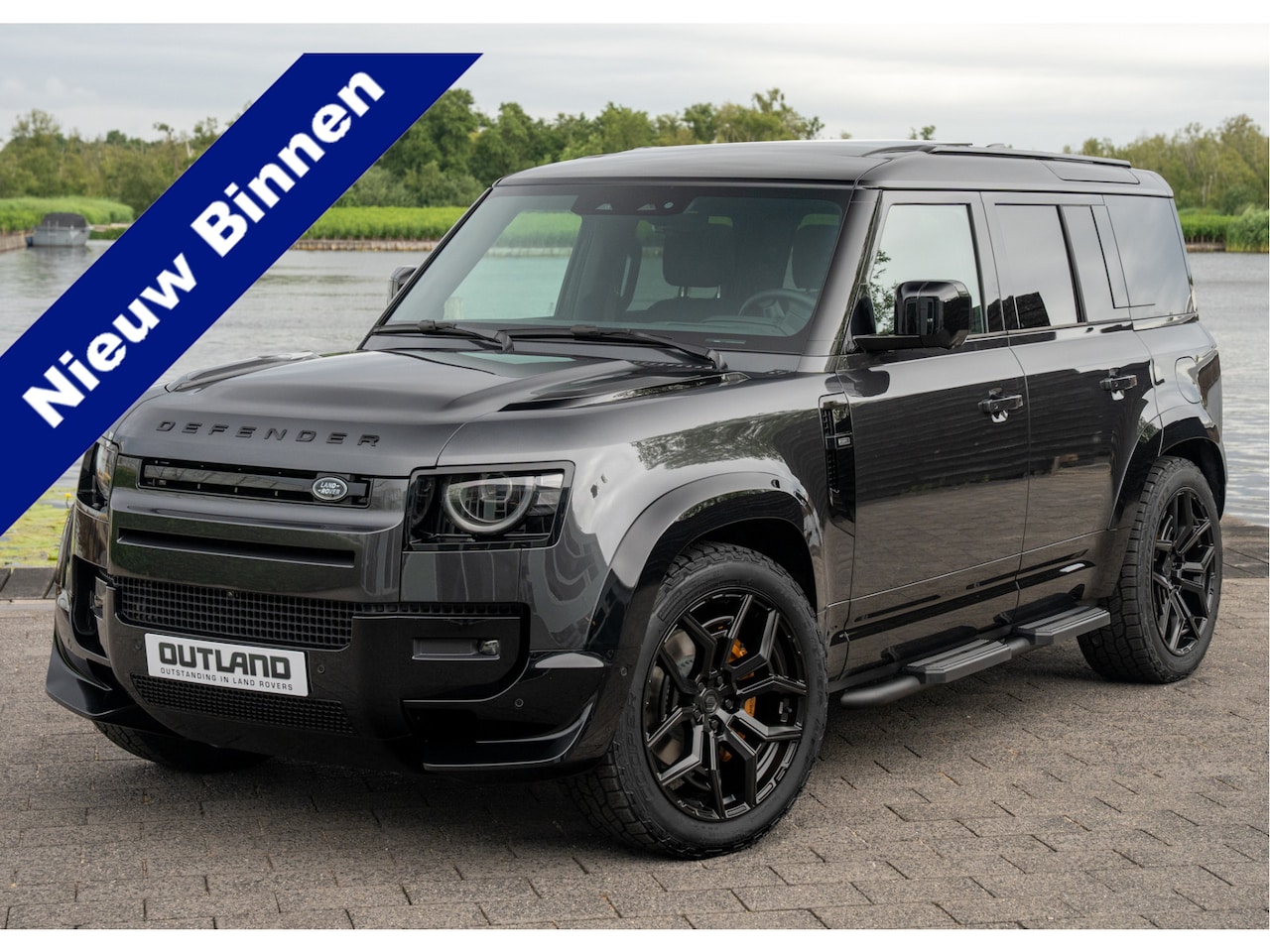 Land Rover Defender 110 - P300e 110 X-Dynamic HSE | 25x Outland Edition II | Full Options | Carpathian Grey | Ebony - AutoWereld.nl