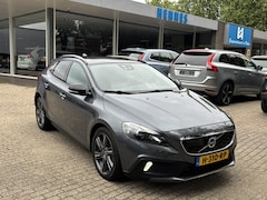 Volvo V40 Cross Country - 2.5 T5 AWD Summum Acc Standkachel Pano Premium sound