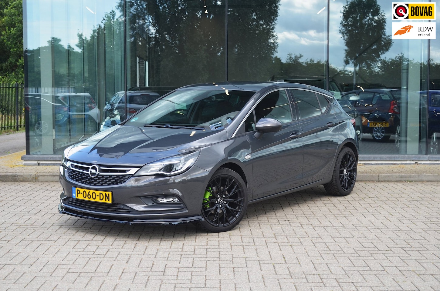Opel Astra - 1.4 Innovation | Pdc | Cruise | Airco | Stuur- stoel- achterbank- verwarming - AutoWereld.nl