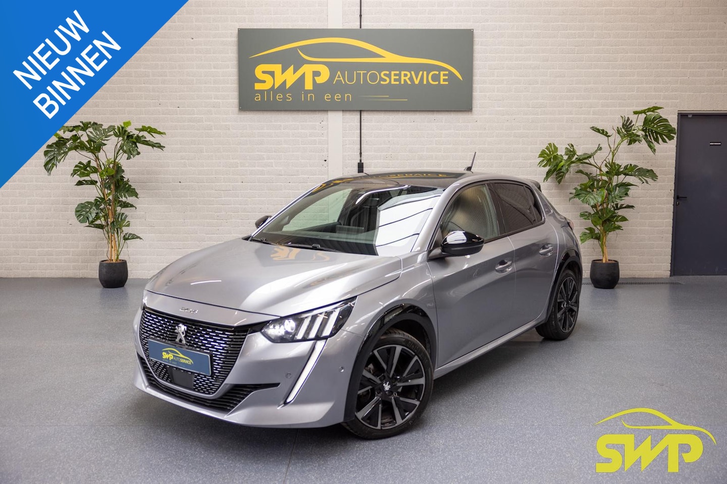 Peugeot 208 - 1.2 PureTech GT Pack | ACC | Pano | Navi | Cam | Dodehoek - AutoWereld.nl