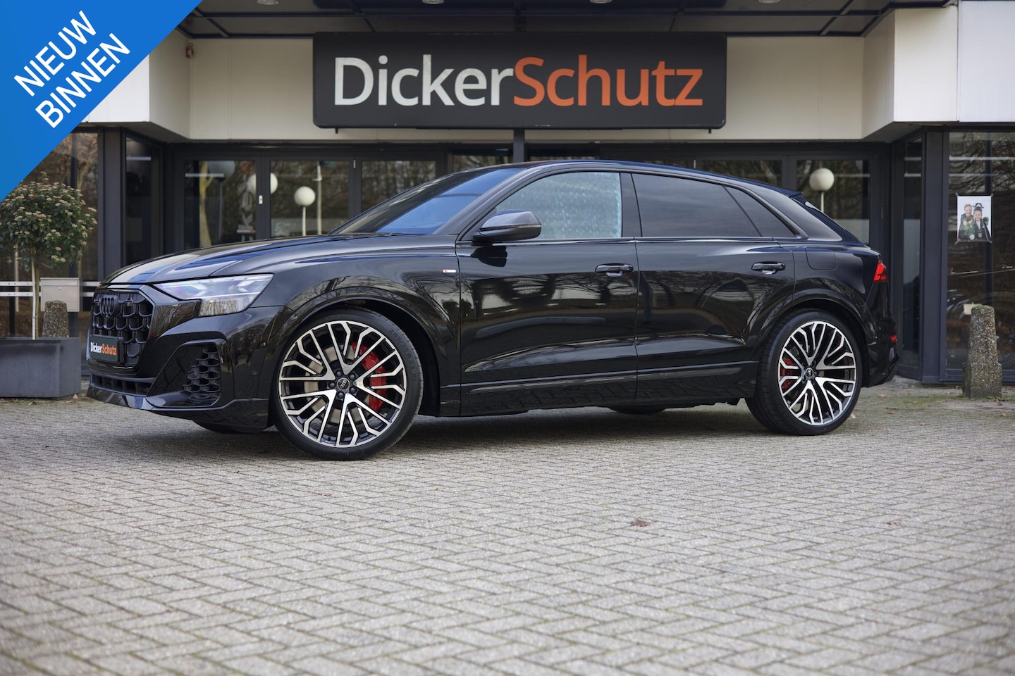 Audi Q8 - 60 TFSIe Competition Vierwielb. | Carbon | Pano | Trekhaak | Massage - AutoWereld.nl