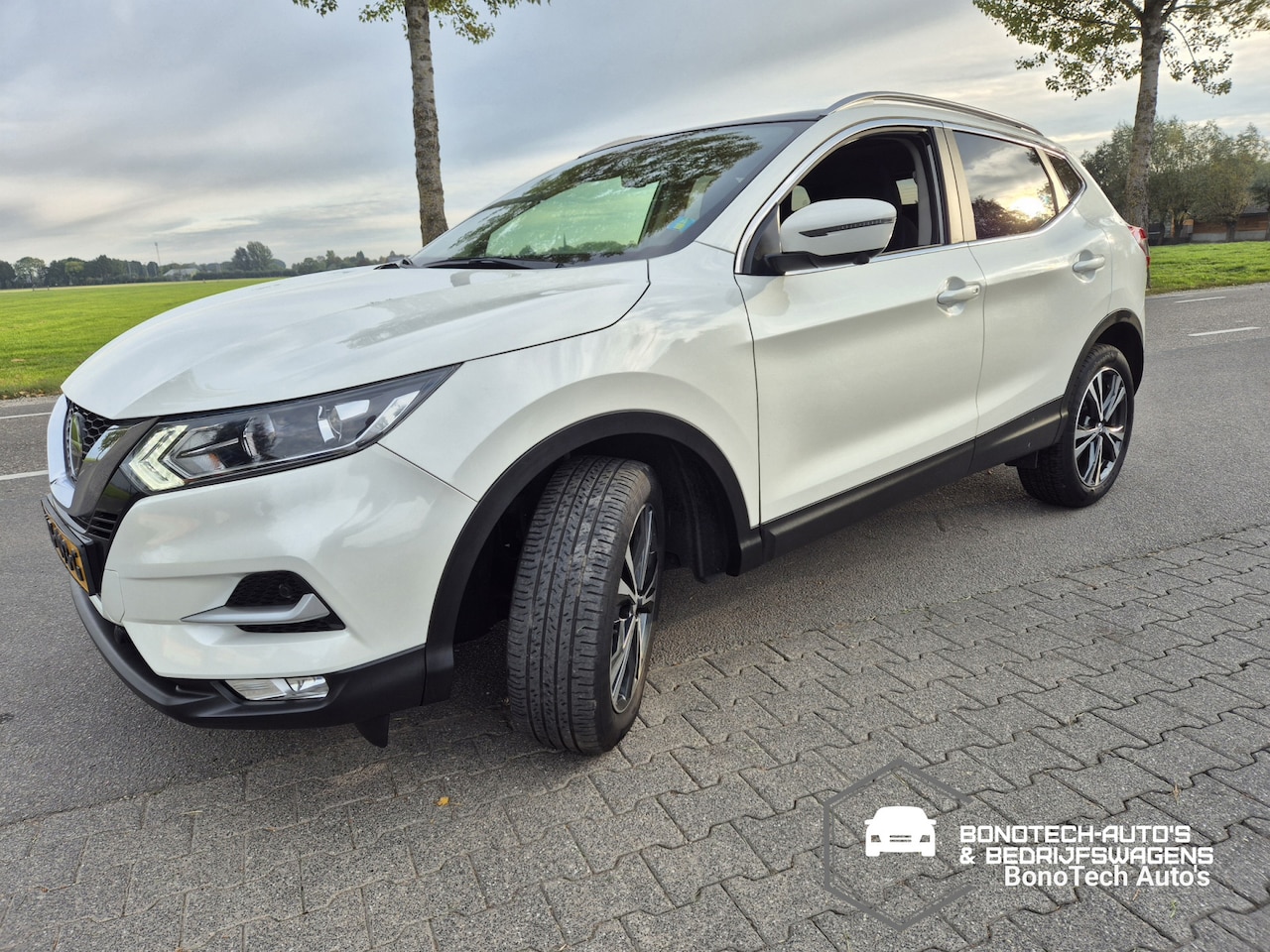 Nissan Qashqai - 1.2 N-Connecta 1.2 N-Connecta - AutoWereld.nl