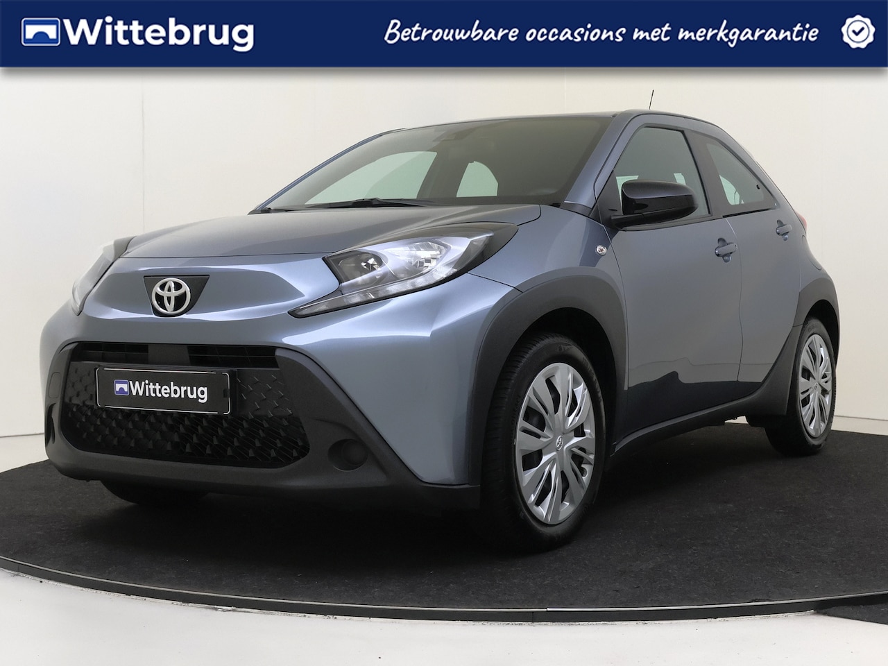 Toyota Aygo X - 1.0 VVT-i MT play 1.0 VVT-i MT Play - AutoWereld.nl