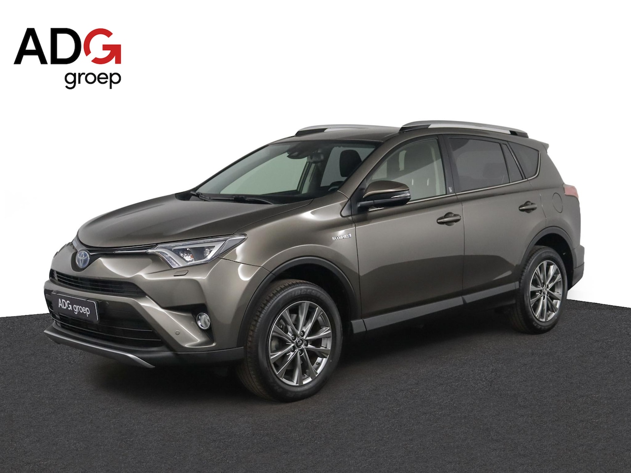 Toyota RAV4 - 2.5 Hybrid AWD Style | Trekhaak | Unieke Kilometerstand | Parkeersensoren | Elektrische Ac - AutoWereld.nl